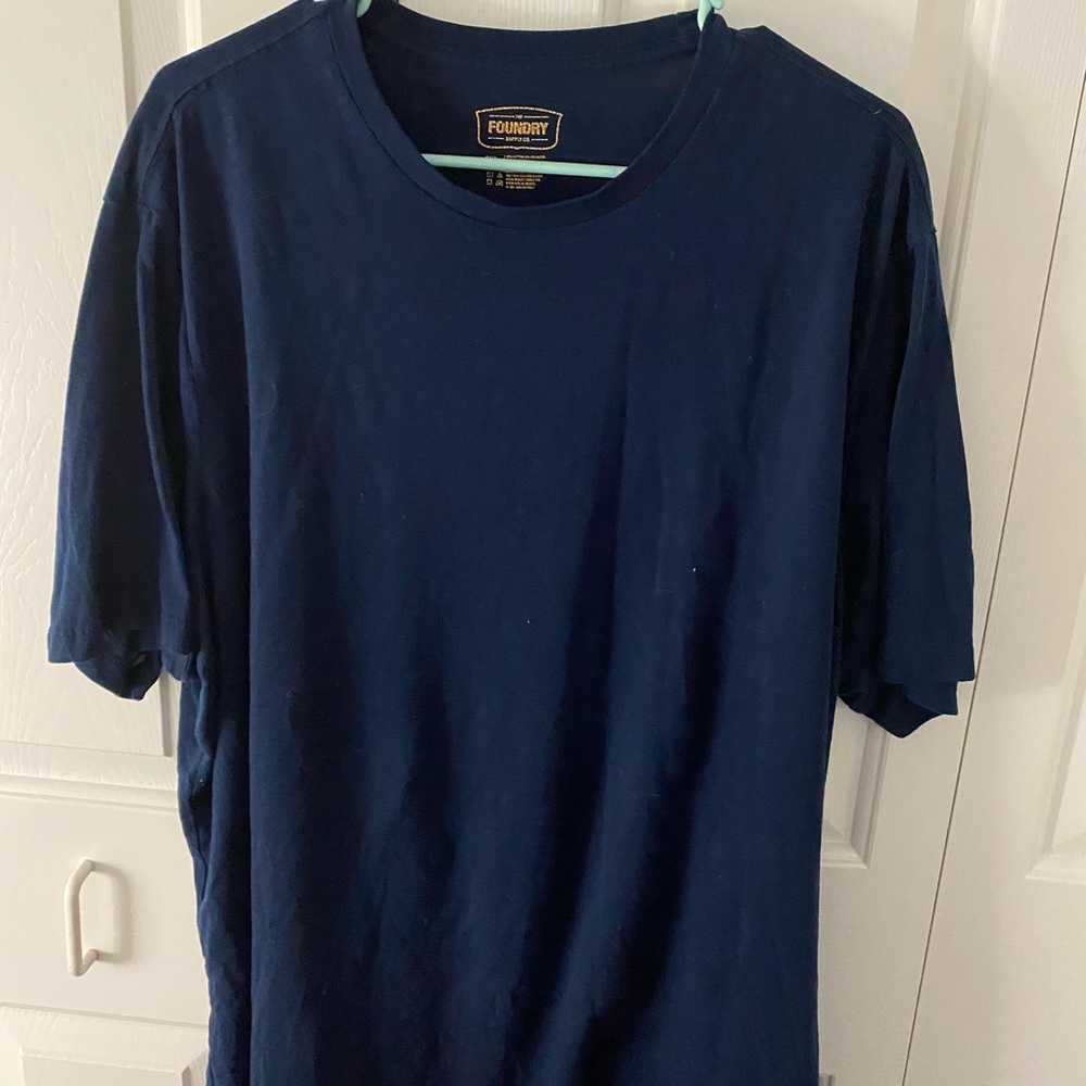 2️⃣ Foundry 2XL Tee